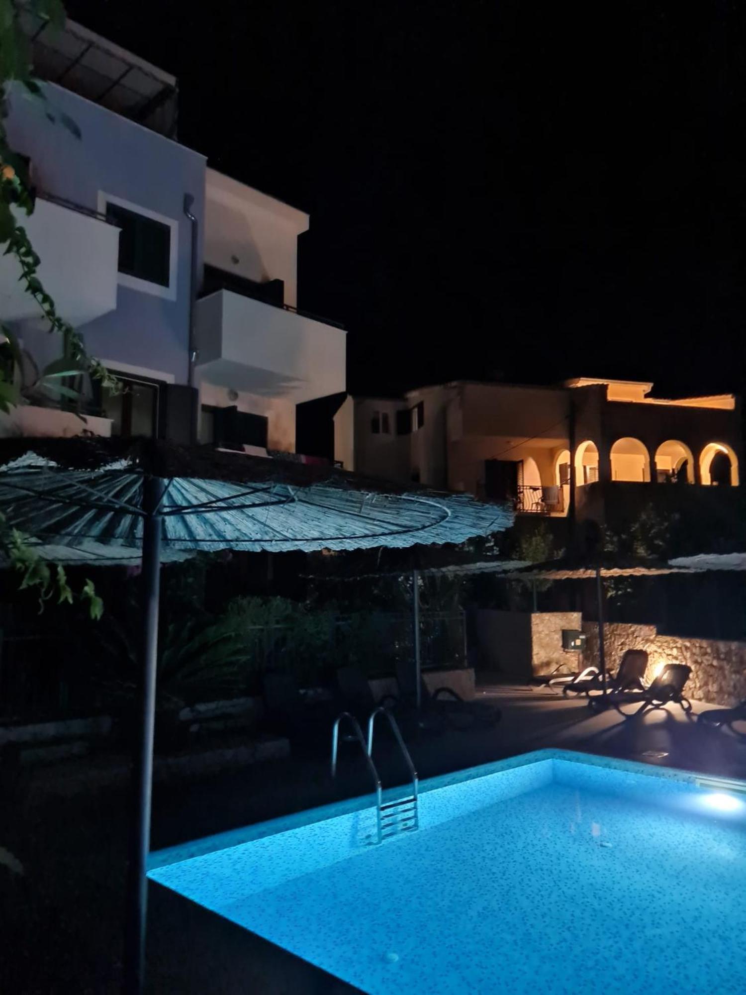 Apartment Relax Villa Salena Slatine Exteriör bild
